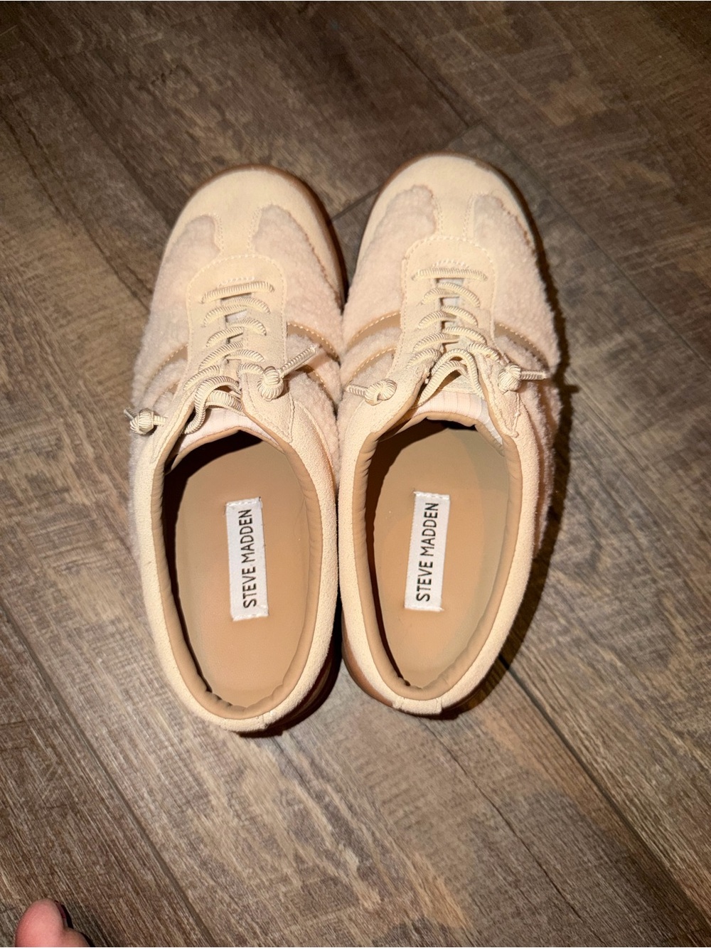 Steve Madden Women’s Light Beige Fuzzy Casual Sneakers